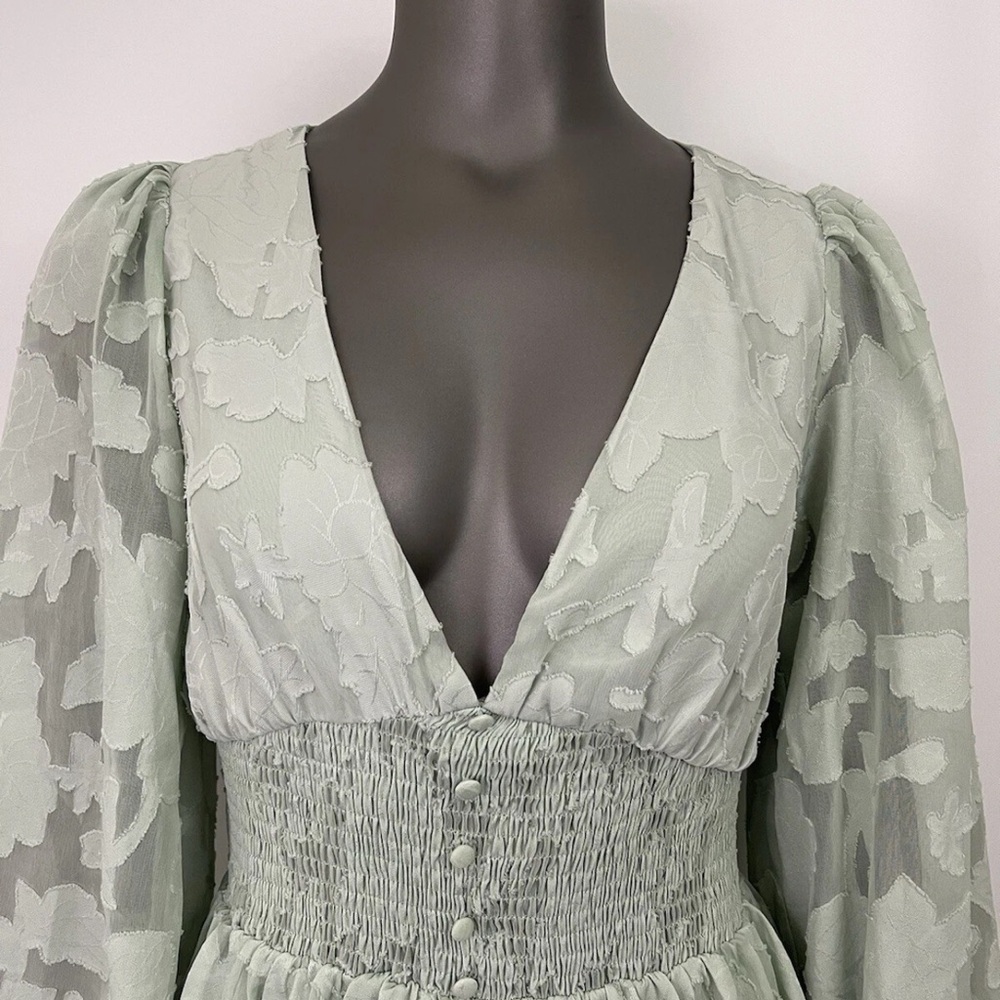 Lulu's Green Plunge Neck Bishop Sleeve Sundress - Picture 5 of 11